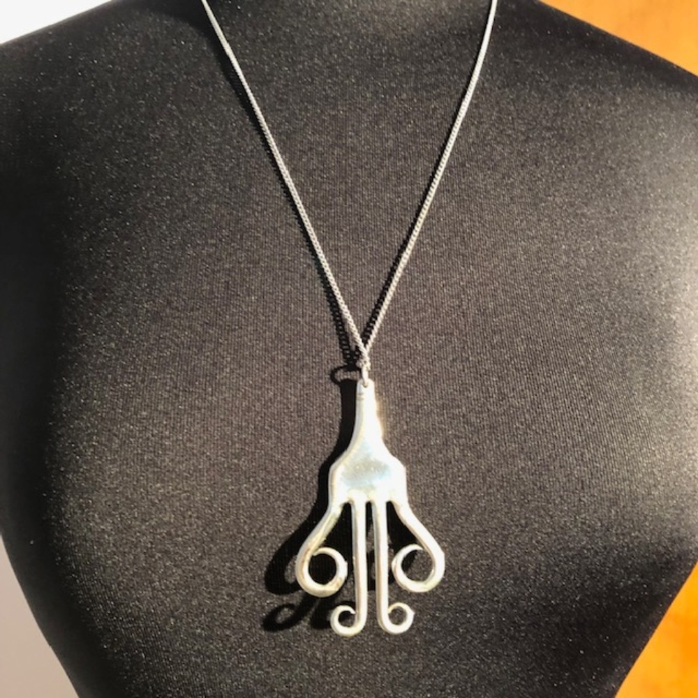 VINTAGE Sterling Silver Necklace